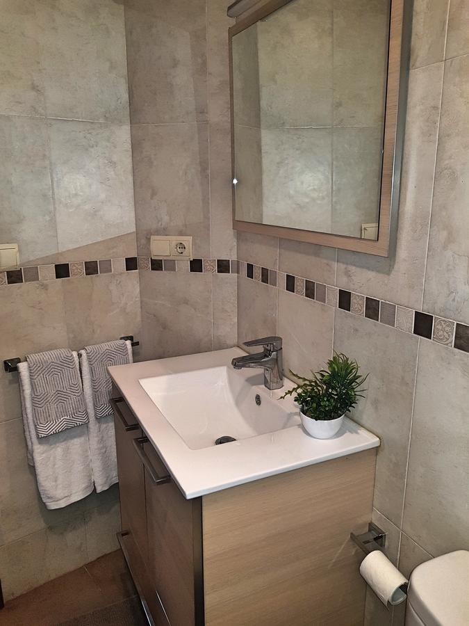 Jimena Apartment Фуeнхирола Екстериор снимка